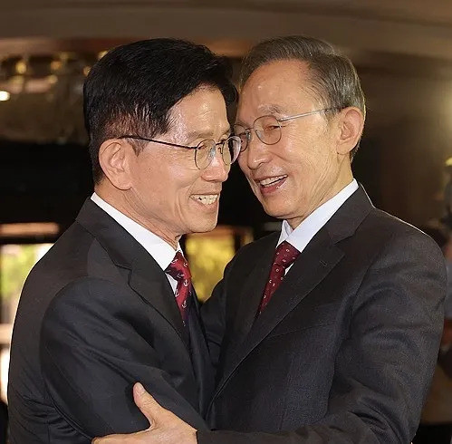 韩国政客演戏有点假---韩国政坛