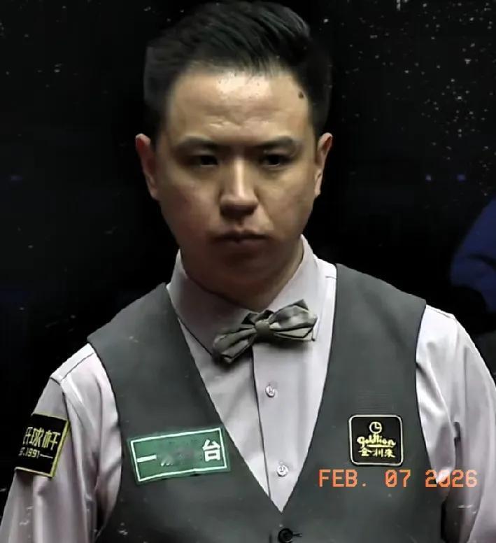 赵心童手感越打越顺，状态持续提升，以85-4再下一城，将比分扩大至4-2领先。