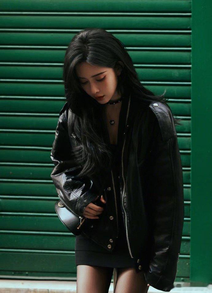 孟子义现偶拿什么输咱就是说孟子义现偶拿什么输啊，妥妥滴大女主，期待新剧！