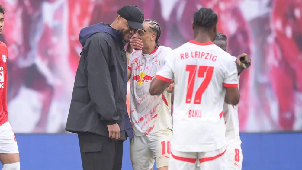 哈维-西蒙斯在去年夏天自RB莱比锡转到托特纳姆热刺，但他当时险些加盟拜仁。当时，