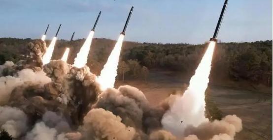 中国如果没有核武器中国还存在吗？梅德韦杰夫曾说，要是没核武器，俄罗斯早就