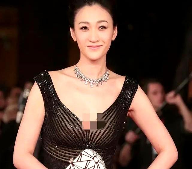 认识15年，从“男闺蜜”熬成正牌老公，徐佳宁这步“暗度陈仓”的棋，到底下得有多绝