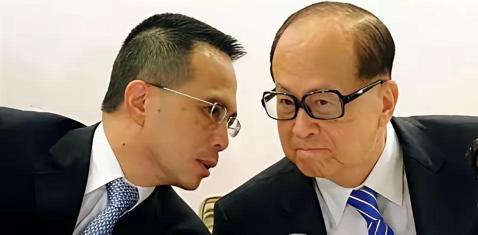 近期，香港商界最引人关注的事件，当属全运会火炬传递现场上演的“豪门缺席记”。当李