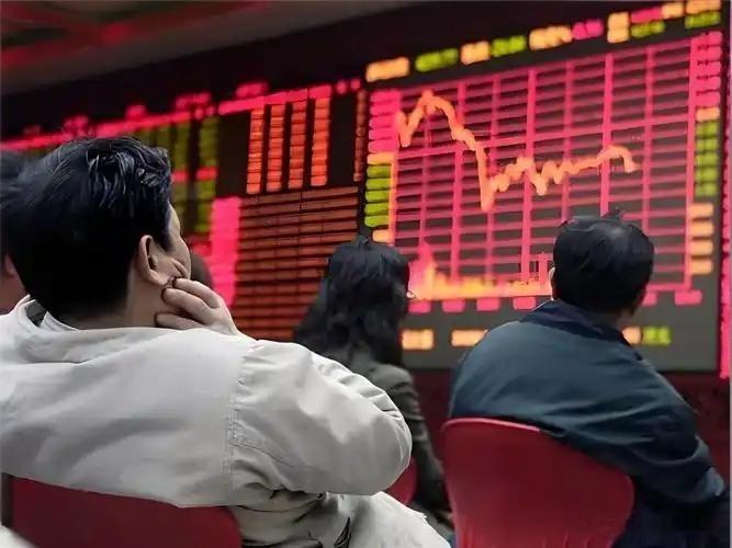 A股站稳3900点！看似突破暗藏隐患，周四行情早已定调a股今日看盘财经今日大盘