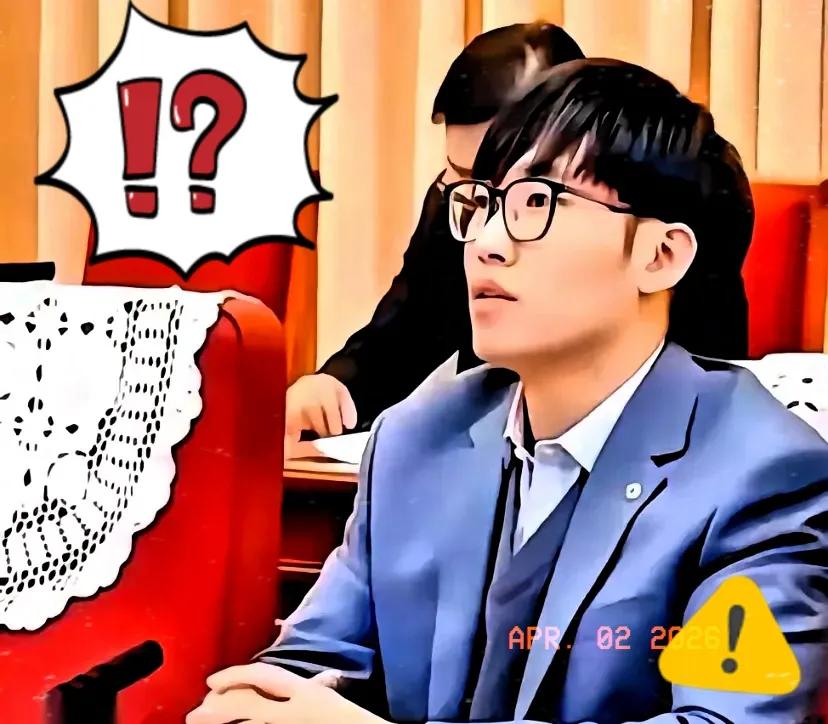 梁文锋真把当年的狂话兑现了。这下咱们可算是见识到了，幻方量化拿着56%的收益