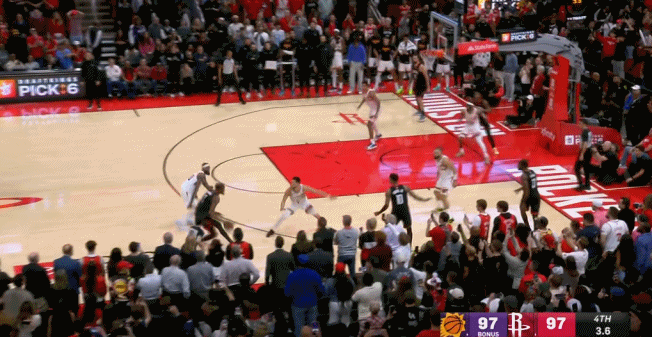 杜兰特三分绝杀旧主，火箭100-97太阳。1、太阳队令球迷可敬！一是背靠背第二