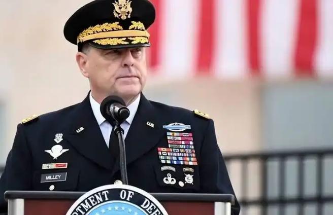 美国彻底将窗户纸捅破了！米利那这位美国高官公开表示，如果中国不放弃如今发展的脚步