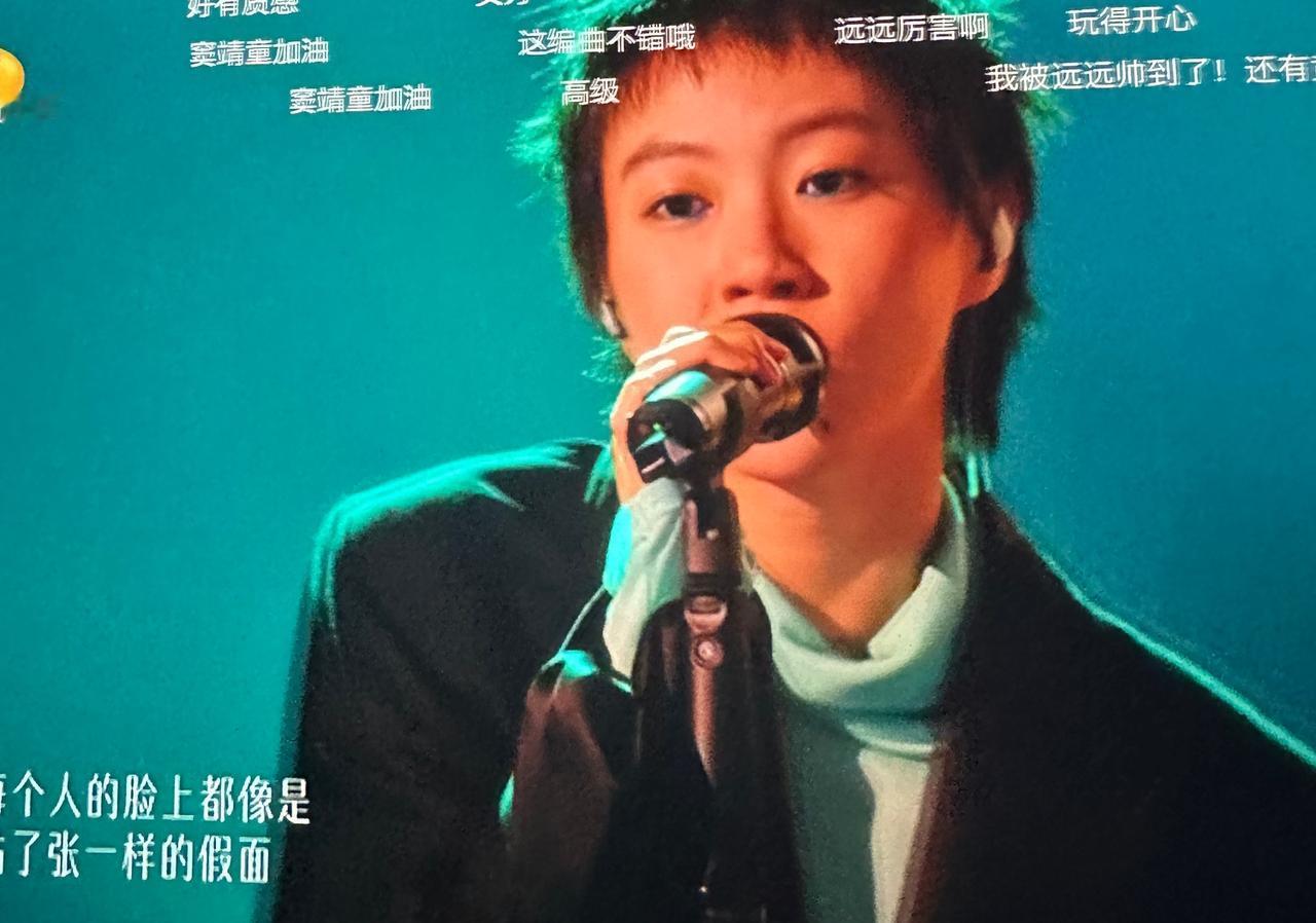 窦靖童欧阳娜娜这对，我直接翻车了。坦白说，赛前我最不看好的就是窦靖童和欧阳娜娜