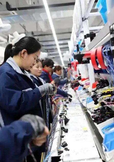 很多人不理解，欧美是发达了才实行8小时工作制的，还是实行了8小时工作制才发达的？