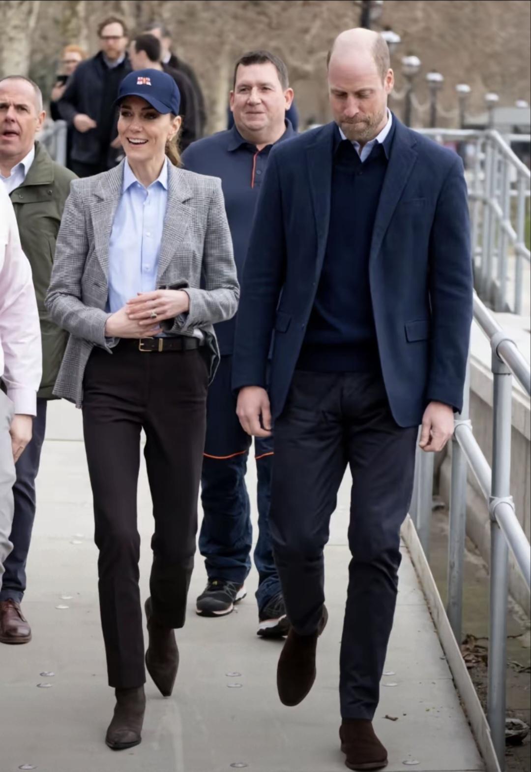 太治愈了！3月12日，凯特王妃夫妇再现身，吸引了大家的灼灼目光。这是一次非常有趣