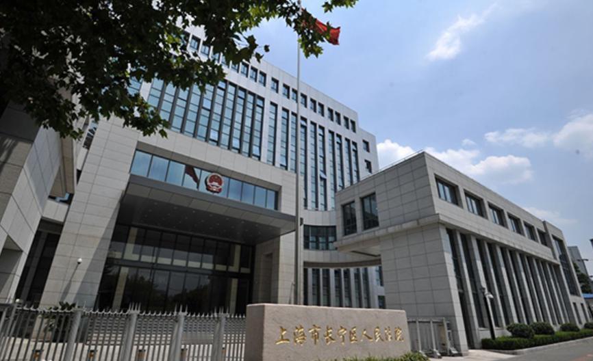 70后飞行员在上海报案：90后女孩骗了我700多万！一段隐秘男女关系浮出水面