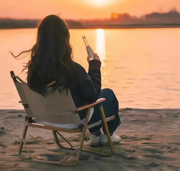 我真的太幸运了，能遇到这么好的婆婆！她每月退休金有6000多块，也不知道够不