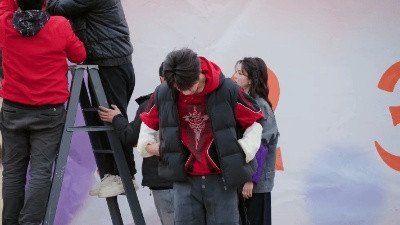 白鹿我还想多活两年白鹿看见于洋就害怕哈哈哈哈白鹿为了躲于洋太努力了！直接问位置