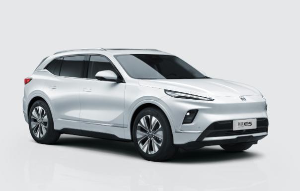 14万拿下中大型纯电SUV！别克E5刷新零自燃纪录，515km续航+6K巨屏真香