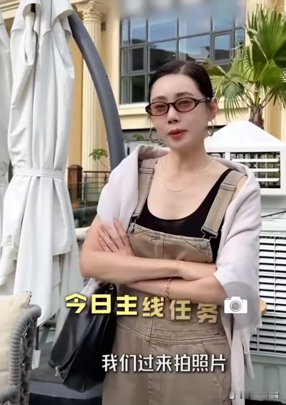 秋炫瓷是最幸福的韩国媳妇，秋炫瓷嫁给于晓光后真的变成了家人宠爱的公主，于晓光休息
