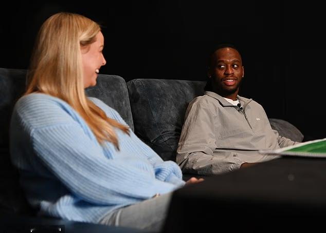 万比萨卡谈及卡里克他是一个值得信赖的人。如果你认同他以及他所追求的目标，他也会信