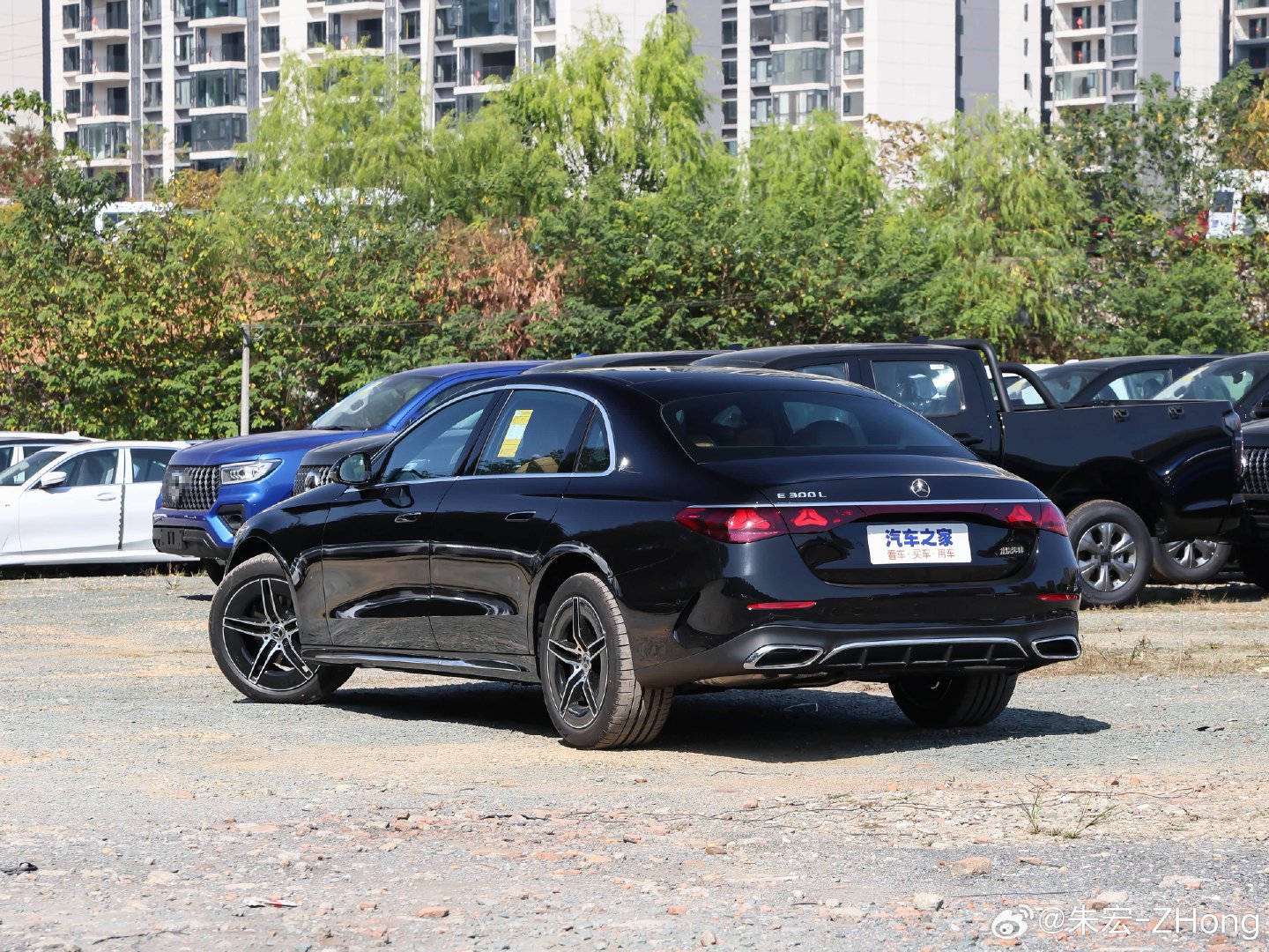 奔驰E300L豪华运动版805055版本2025款改款指导价52.98万新指导价46.68万全款裸车