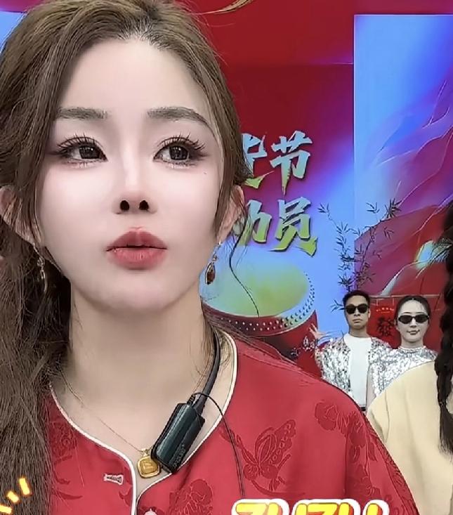 发现没，蛋蛋真的是一个人胜过千军万马，有一点是辛巴那边任何一个人都赶不上的，