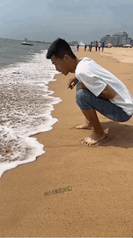 小哥哥，听我一句劝，你不适合。