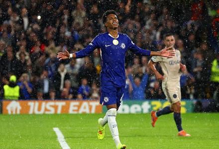 埃斯特旺本场数据: 1进球, 8射3正, 2次关键传球, 对抗12胜3