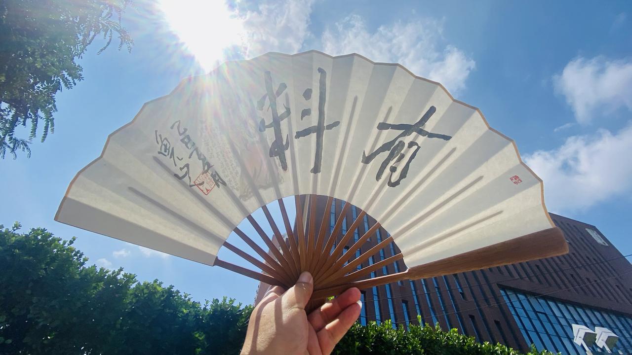 随手拍一张你所在城市的蓝天景色