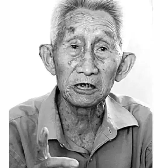 1937年11月，吴士良给日军杀鸡，血溅得满地都是，一胖鬼子大声呵斥：“刺死他！