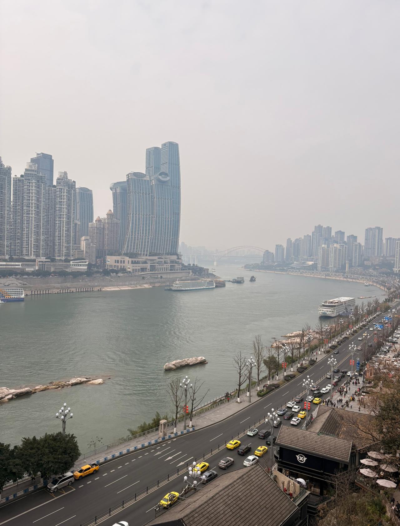 最近回老家乡下发现了一个问题基本上亲戚，用一句话来讲，就是一代亲，二代表，