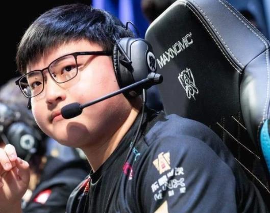LOL: UZI复出有多难? UZI自爆很无奈, 加盟BLG已经很幸运了