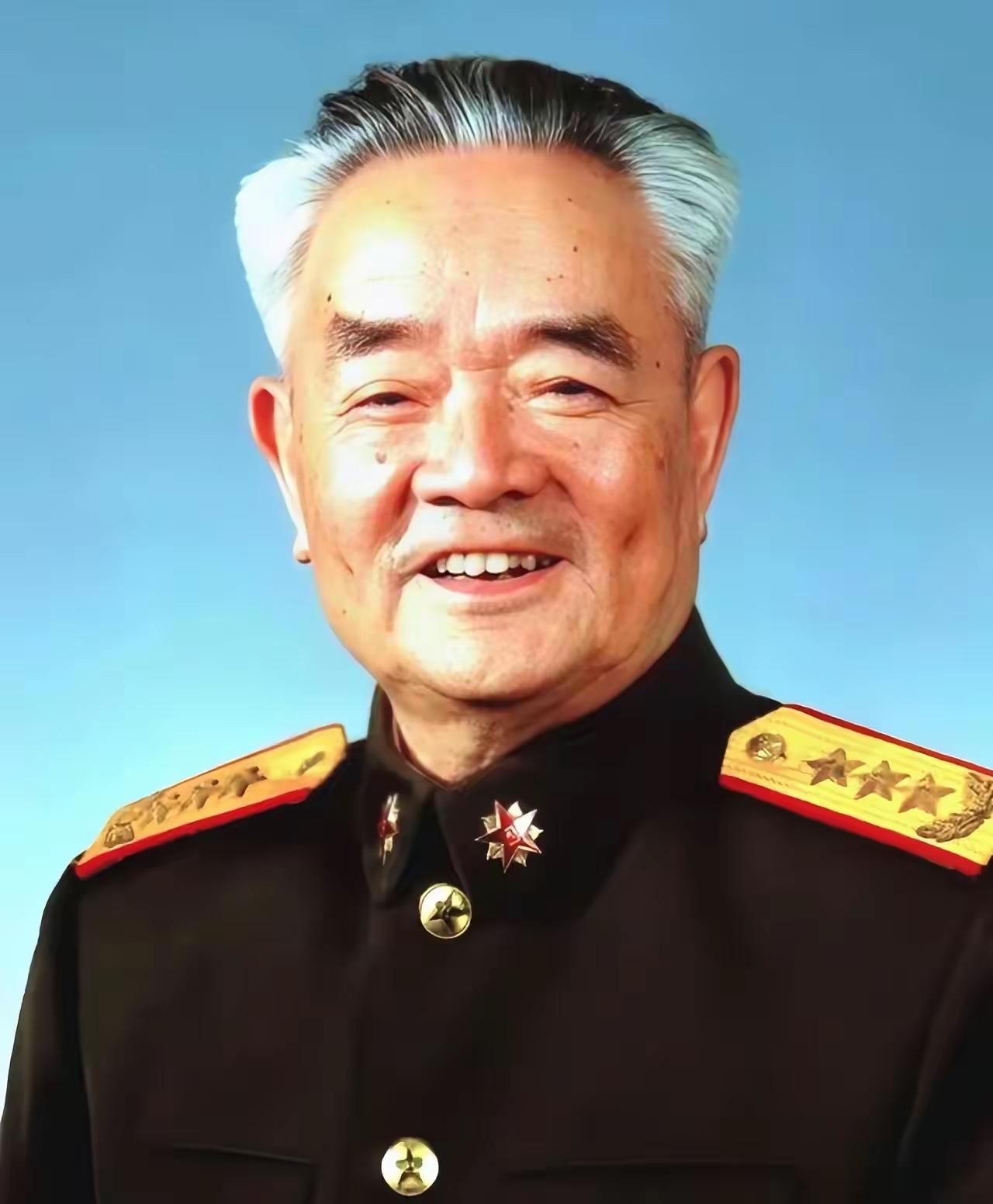 早年被粟裕将军提拔担任营长，历经土地革命、抗日战争、解放战争、抗美援朝，身经百战