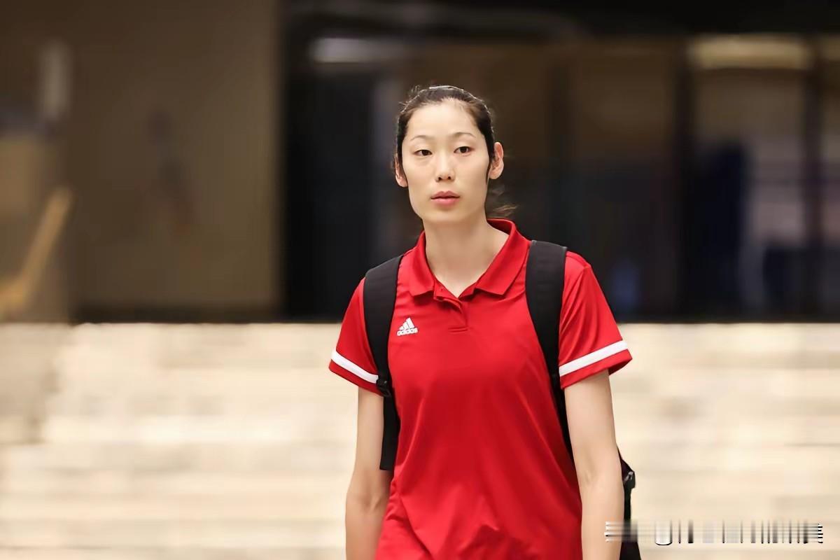 朱婷返回意大利前：做了3件事！其实按照俱乐部给朱婷的假期，朱婷应该可以