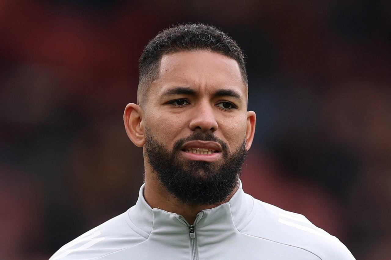 【道格拉斯·路易斯转会情况更新】-俱乐部兴趣•切尔西已与道格拉斯·路易