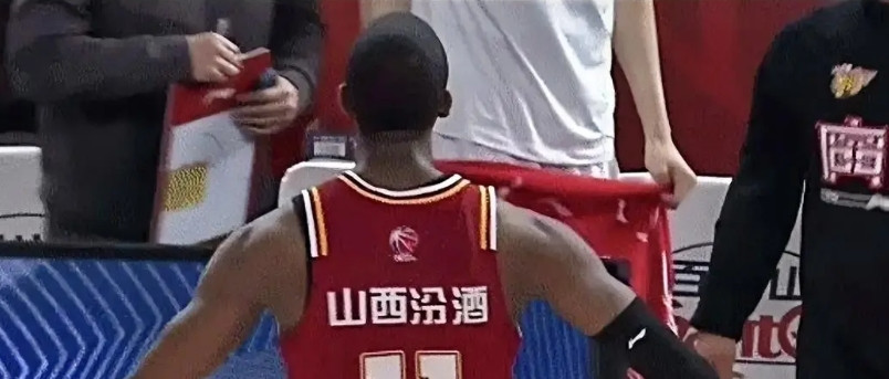 迪亚洛回归，山西球迷、自媒体腰杆又硬起来了？还话里话外的内涵广东队？以广东队