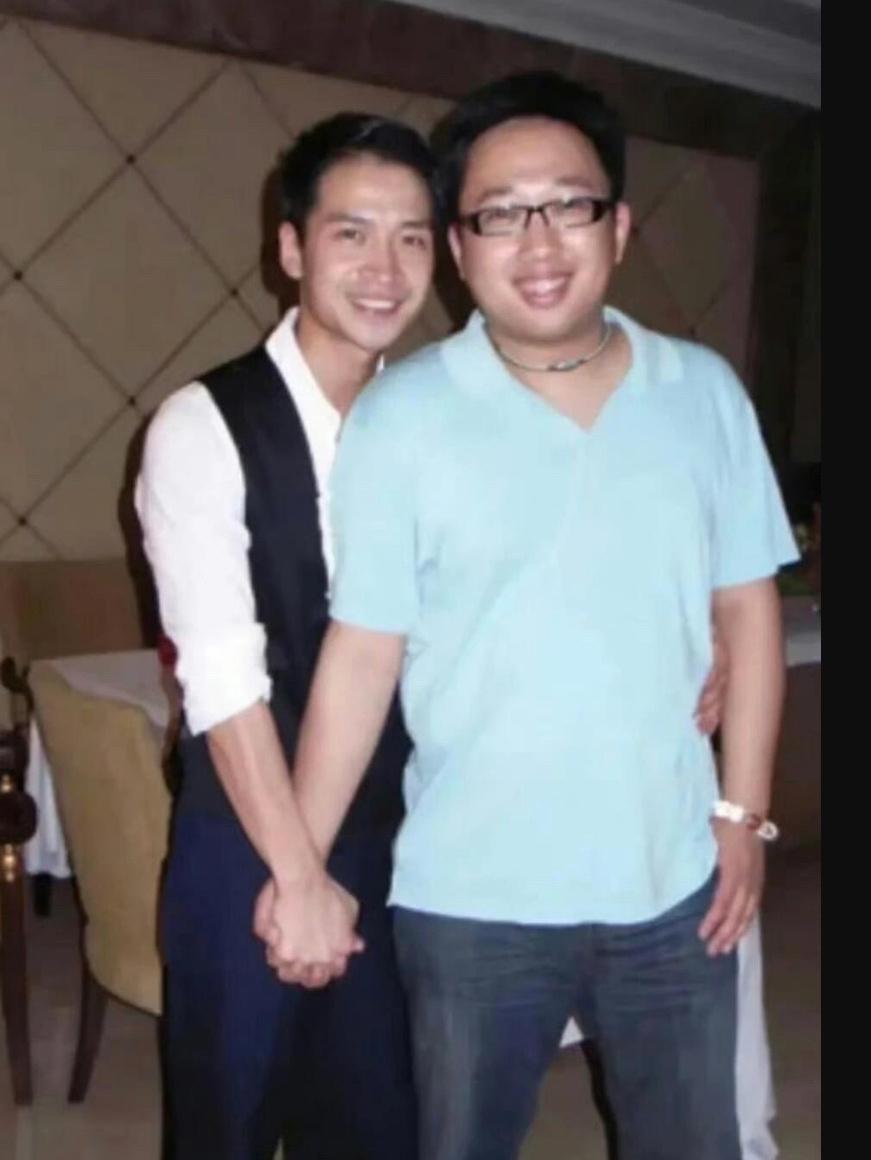 于正为什么对自己的艺人那么护短呢？当然不是因为他人好，而是他觉得这些艺人代表自己