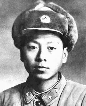 1962年11月18日的喀喇昆仑山下，我军边防部队一个连掉进了印军埋伏圈，被前后