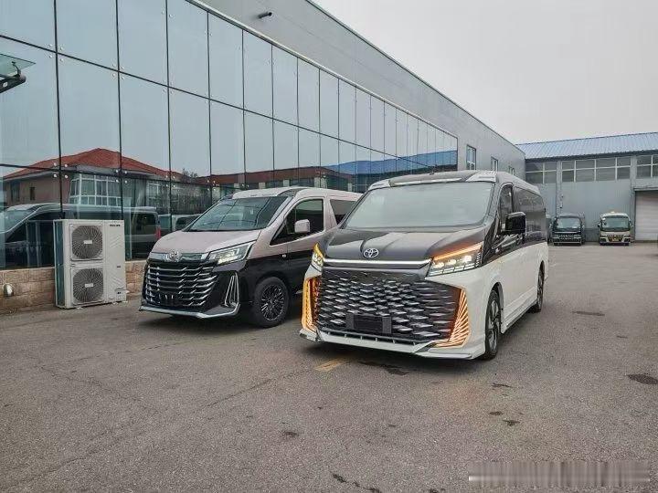 丰田海狮漂亮不？？？丰田海狮7座沙龙版汽油V63.5L 7GR发动机电动门长