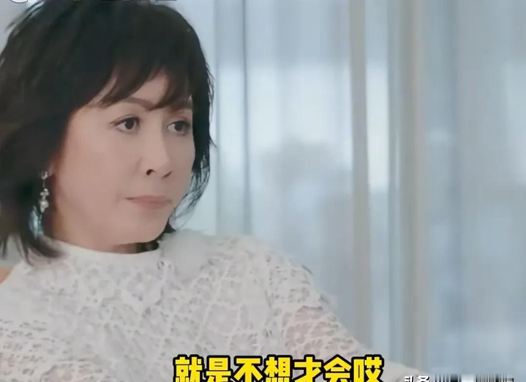 三朵金花三种人生，叶童一句话戳中多少人的软肋！61岁叶童最新专访曝光，看到年轻