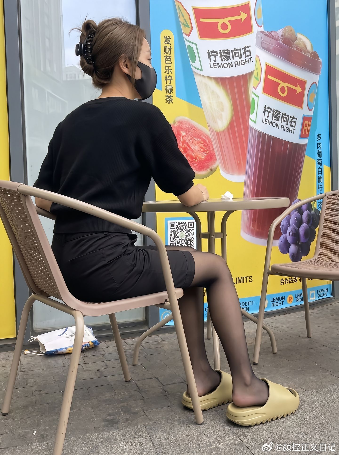 顶级街拍有点东西美女