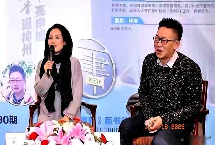 上海几千家影院，裤子都快当掉了，就指着星爷这部片子回血吃饭。结果，自己人，上海