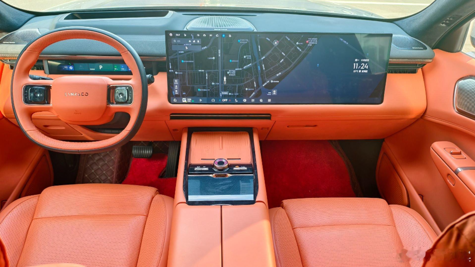 中大型SUV车型对比，问界M8/腾势N8L/领克900，中控台，后排对比一下，你