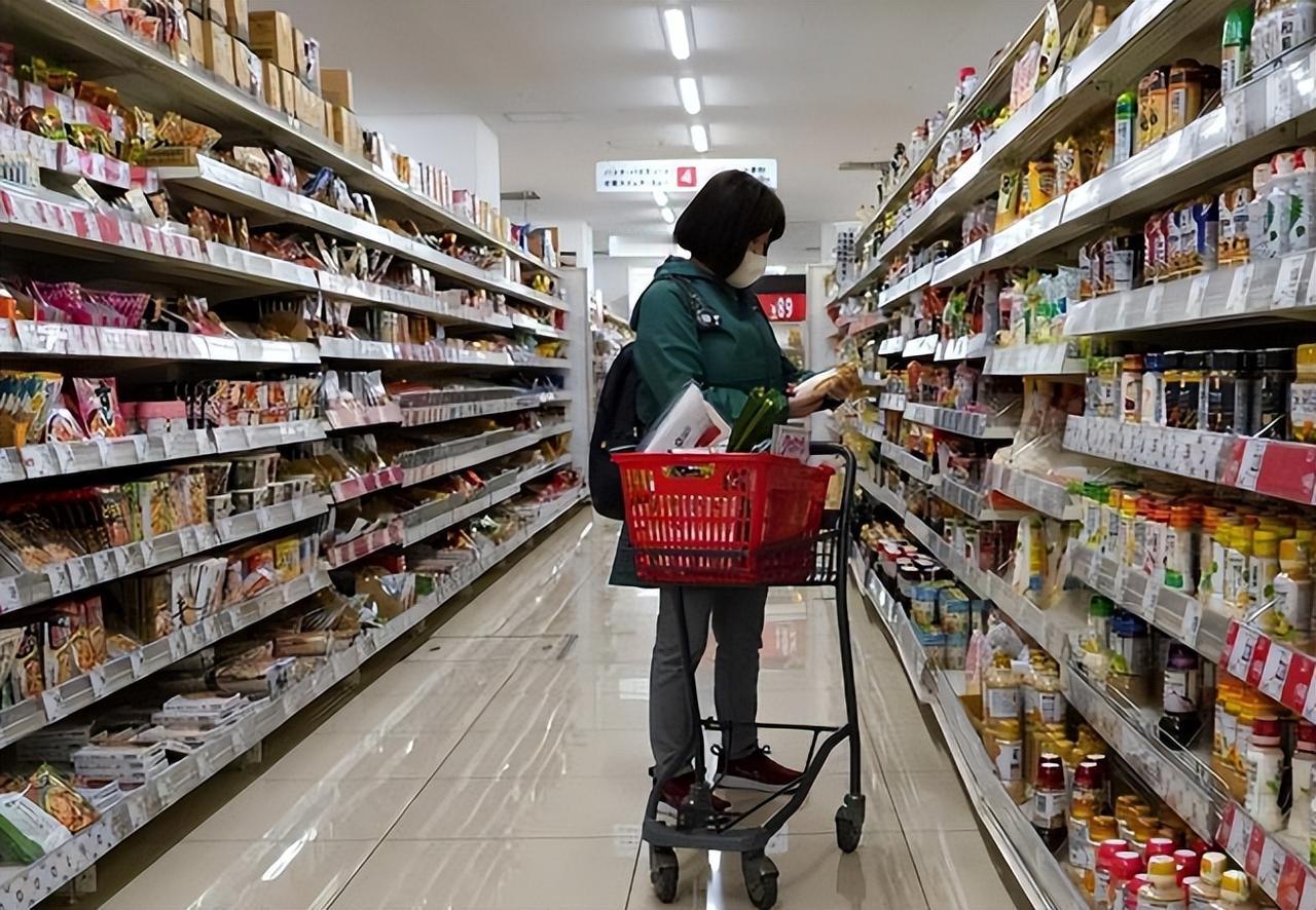 医生：不要吃！不要购买！里面含大量防腐剂，损害肝肾，别害自己陈大叔今年刚过五