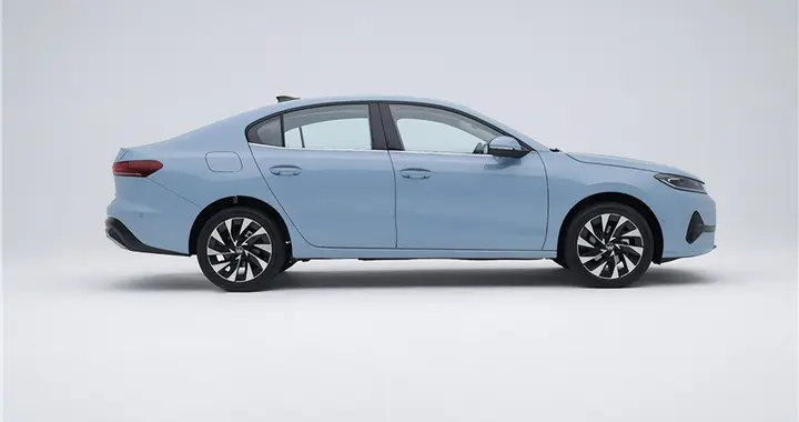 全新速腾S颠覆设计亮相，几何美学引领A+级市场