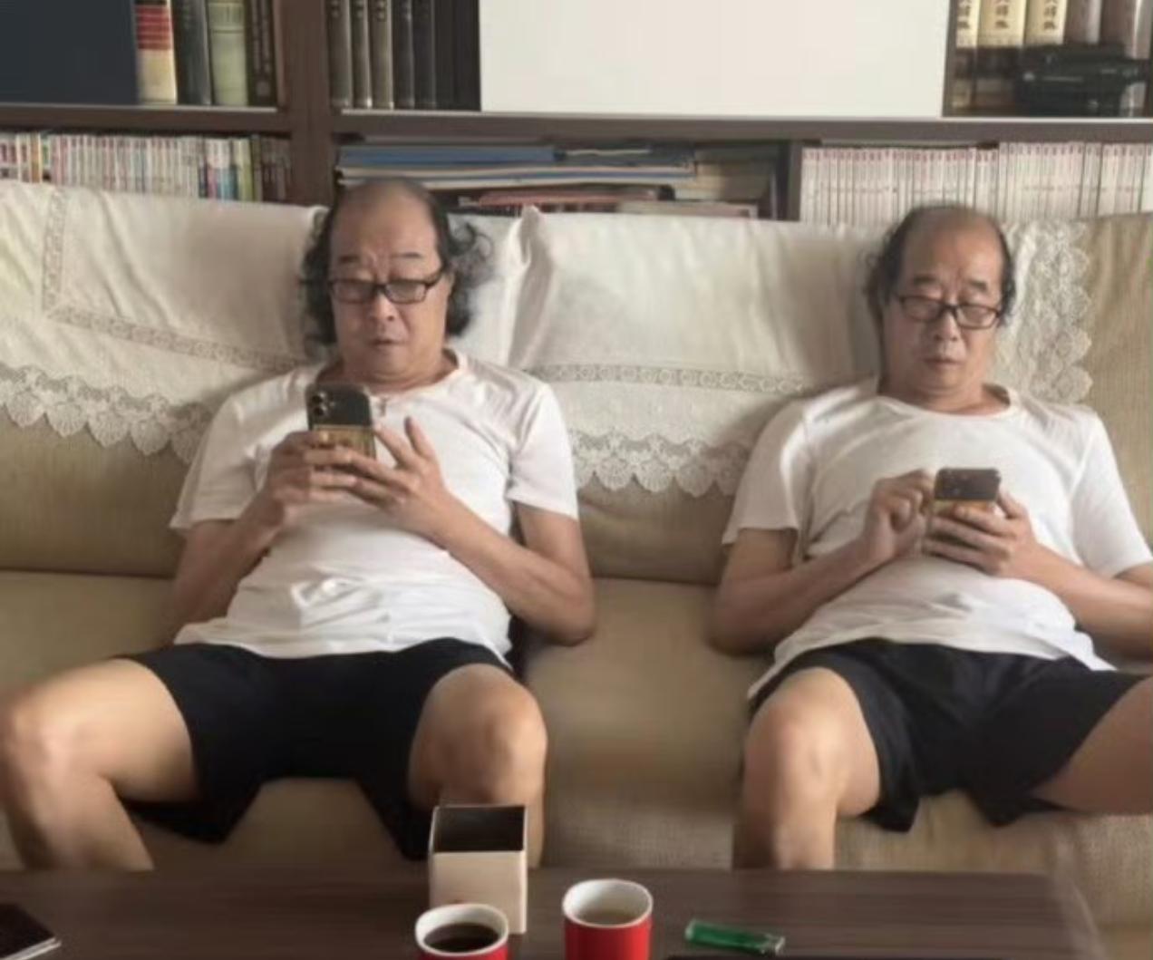 双胞胎见多了，老双胞第一次见，所以连寿命都是一样的吗？