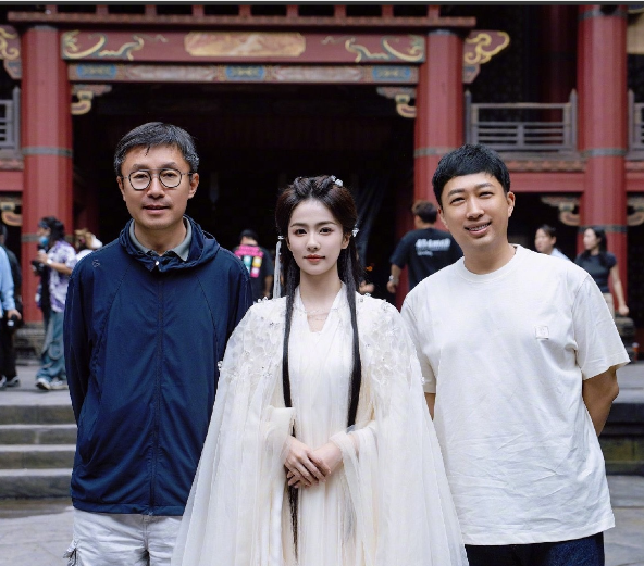 6月26日，于正变相承认《临江仙》注水！有网友留言希望他延长《临江仙》热播期，