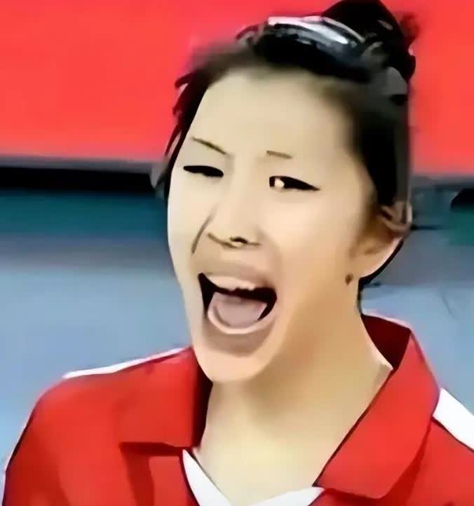 最近世锦赛小组赛和世联赛比赛，中国女排有个有趣的变化，就是身为大主攻的吴梦洁扣球