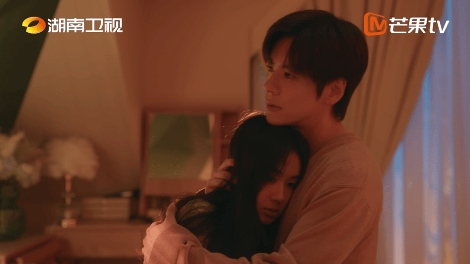 魏哲鸣体制内白月光杀回来了时隔许久再看魏哲鸣的这类角色，依旧会被他的气质打动，干