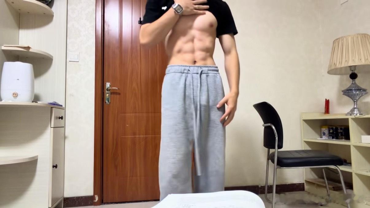喜欢灰裤子果然有原因​​​