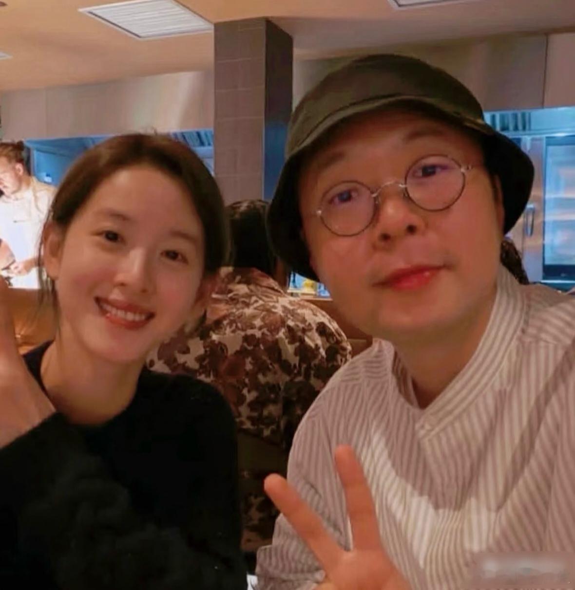 杜海涛在英国混得风生水起啊！他除了与奶茶妹一起聚餐外，还和英国Rapport第四