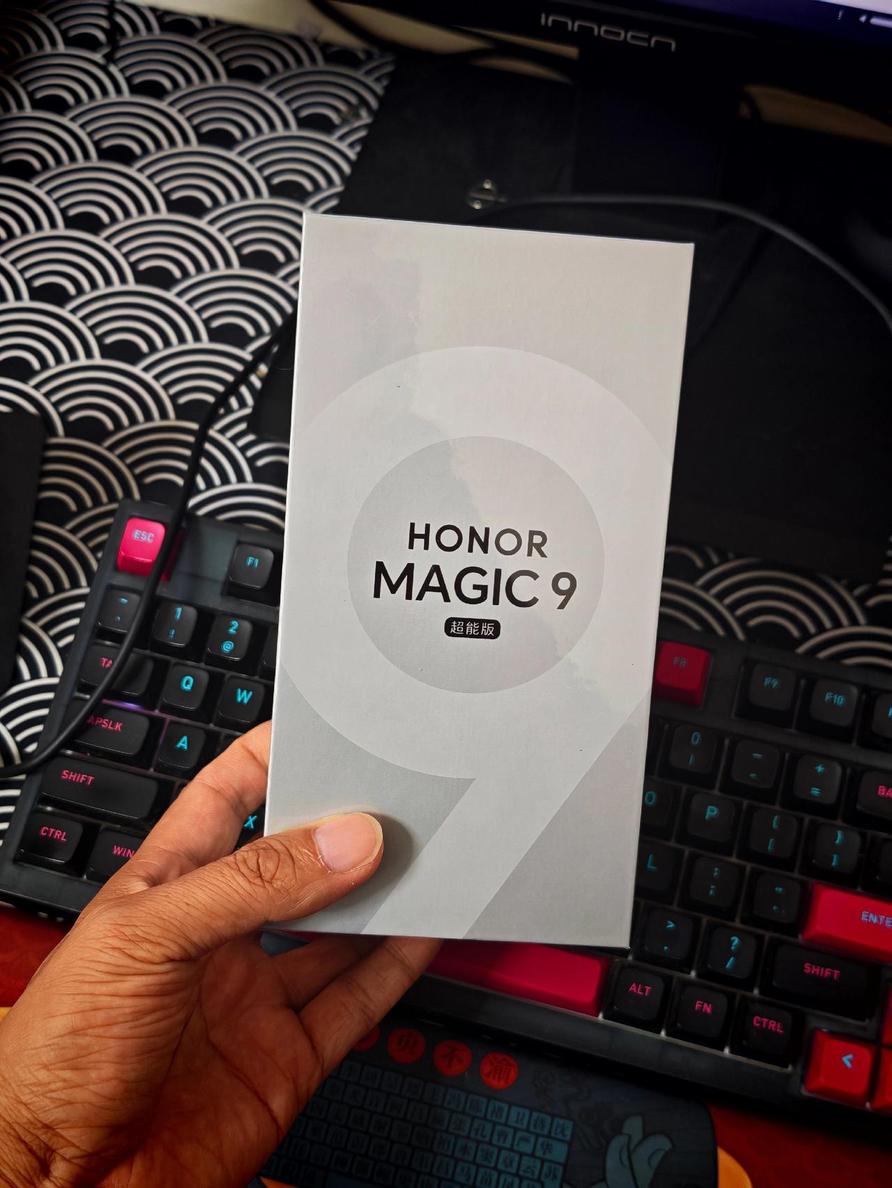 荣耀Magic9超能版已经拿到了想问什尽管问！荣耀magic9