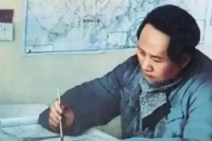 1930年，国军中将张辉瓒被俘，看到毛主席后，他哀求道：“润之，我有钱，别杀我，叫我老婆拿钱、医药、