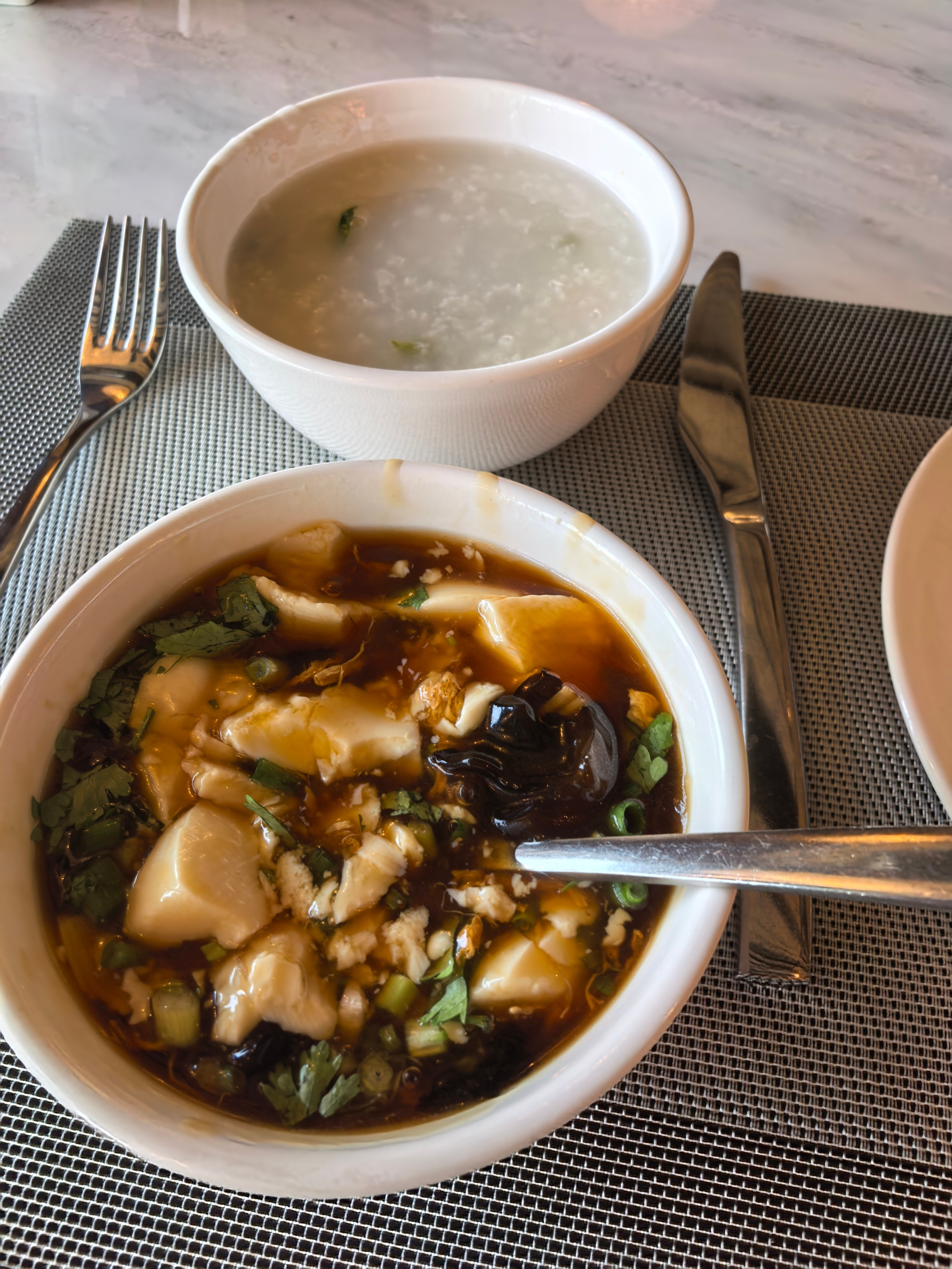 北京的早餐有咸豆腐脑吃真是太好了​​​
